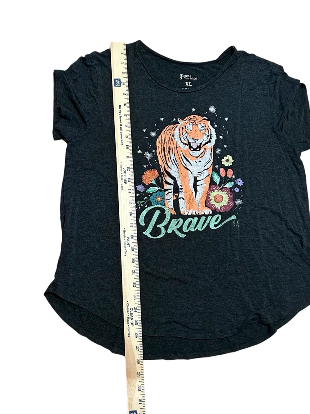Grace & Lace Tiger Brave T-shirt Tee Stretchy Size XL Shirt Women’s - Picture 4 of 5